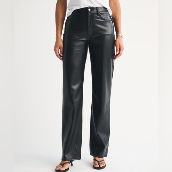 Abercrombie & Fitch Pants - Abercrombie & Fitch Curve Love High Rise 90s Relaxed Vegan Leather Pant size 29